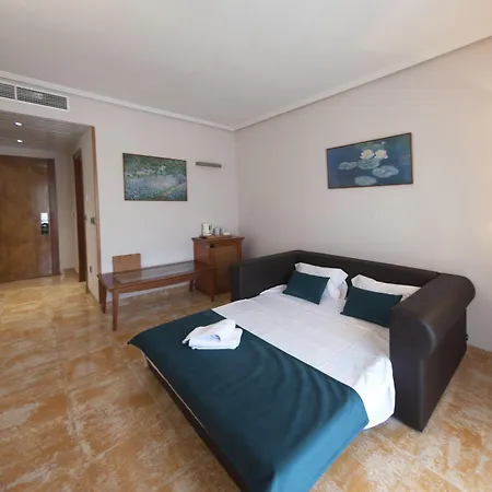 Hotel La Laguna & Golf