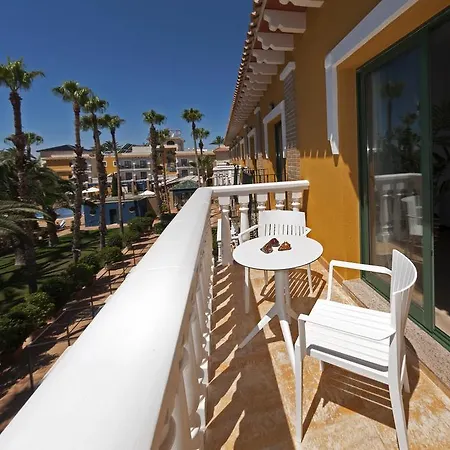 Hotel La Laguna & Golf 4*