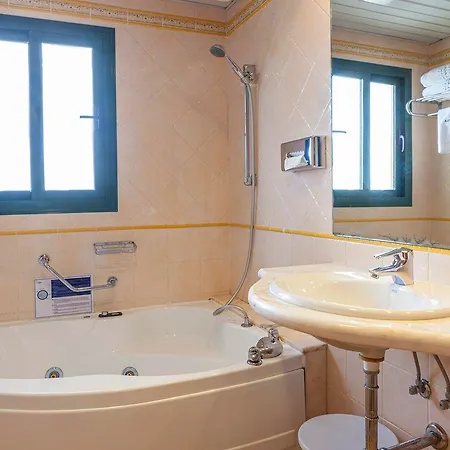 Hotel La Laguna & Golf 4*
